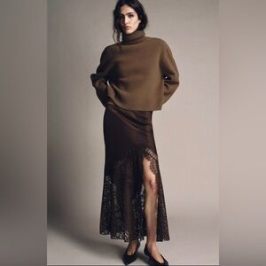 ZARA STUNNING MIDI SKIRT LACE